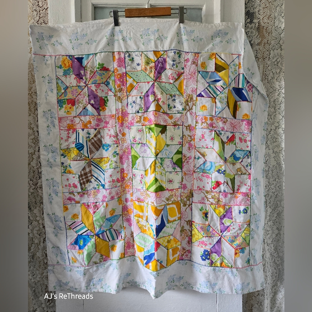 Vintage Patchwork Pinwheel Quilt Handmade Floral Throw 42x44